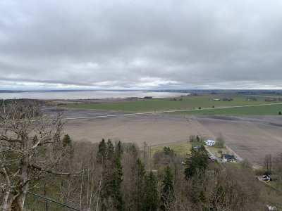 Foto mot V&auml;nersn&auml;s fr&aring;n Floutsikten.